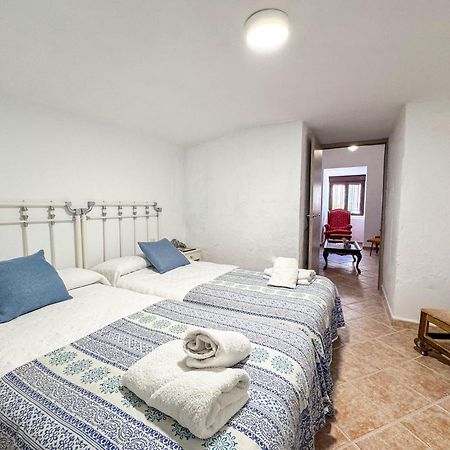 Casa Cueva Rural Vico Ideal Grandes Grupos Freila Exterior photo
