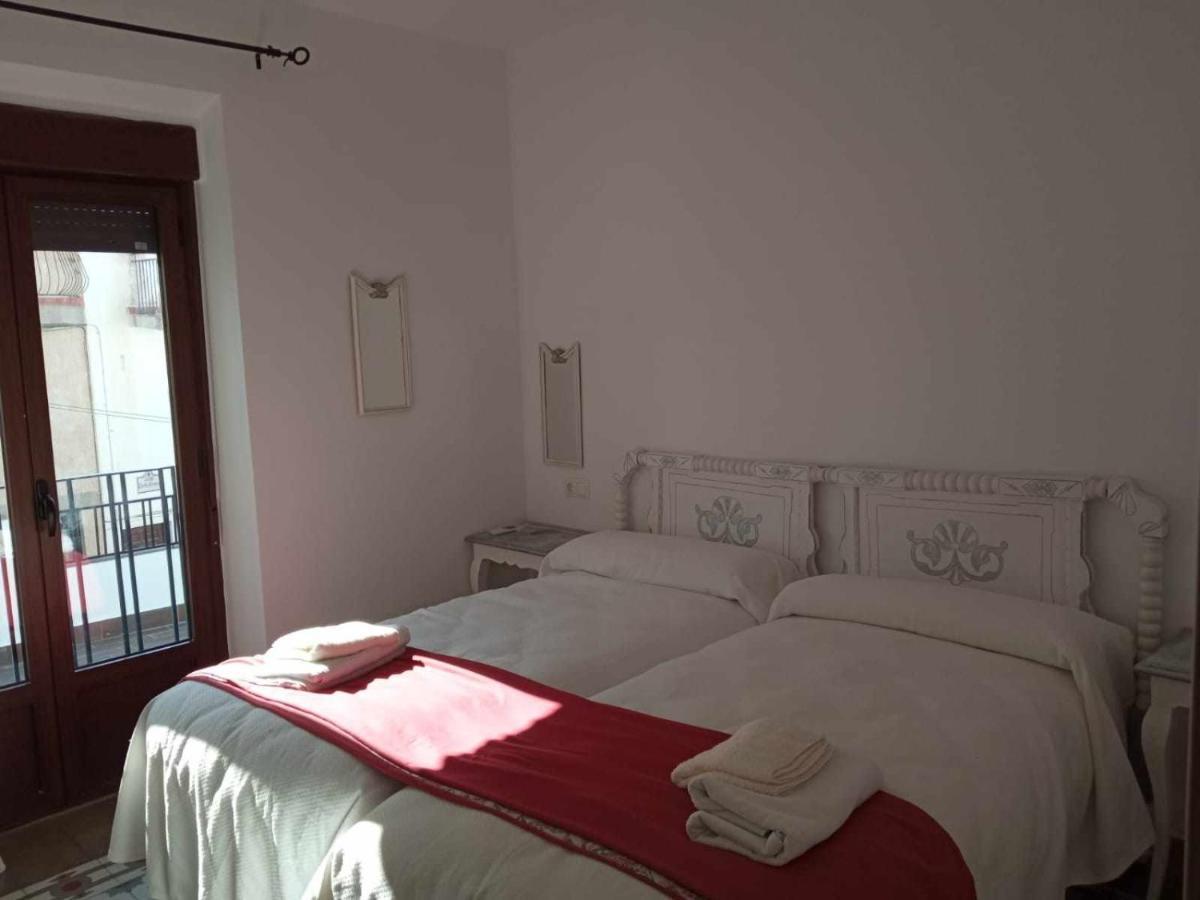 Casa Cueva Rural Vico Ideal Grandes Grupos Freila Exterior photo